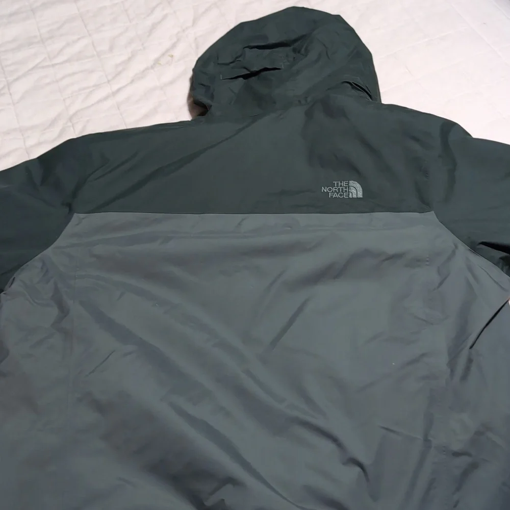 North Face Mens Winter Coat - Picture 5 of 5